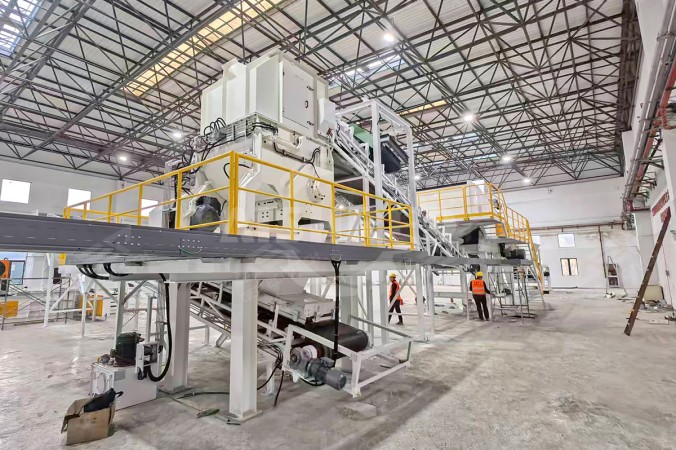 Projet de transformation des déchets de construction combustibles en carburant alternatif à l'aide d'un broyeur à arbre unique à Shanghai