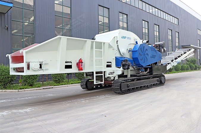Installation de broyage mobile sur chenilles