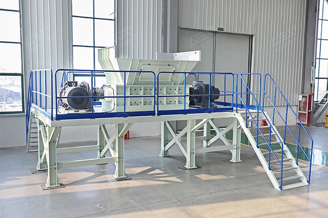 Déchiqueteur à double arbre