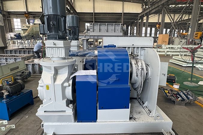 Débourreur de pneus