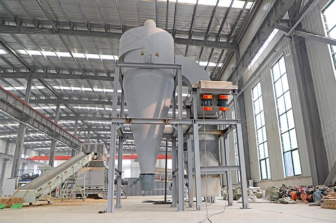 Séparateur à Tamis à Vent Vertical