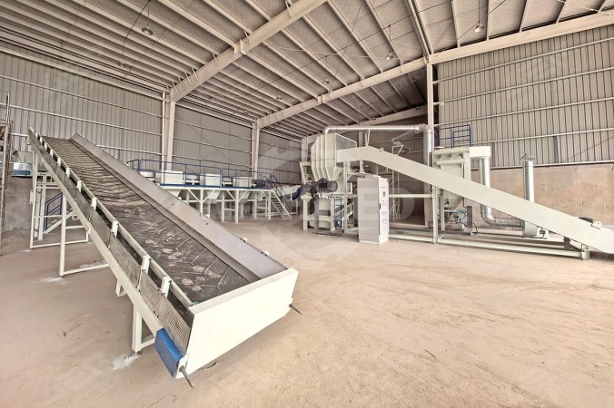 Projet de broyage de déchets encombrants à double arbre dans la province du Jiangxi, en Chine