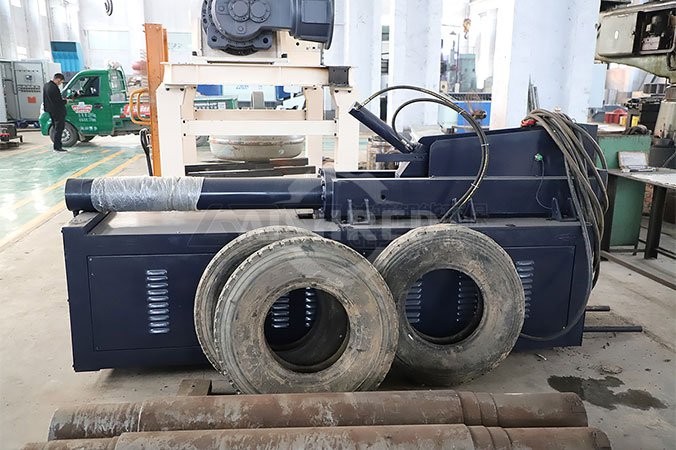 Débourreur de pneus